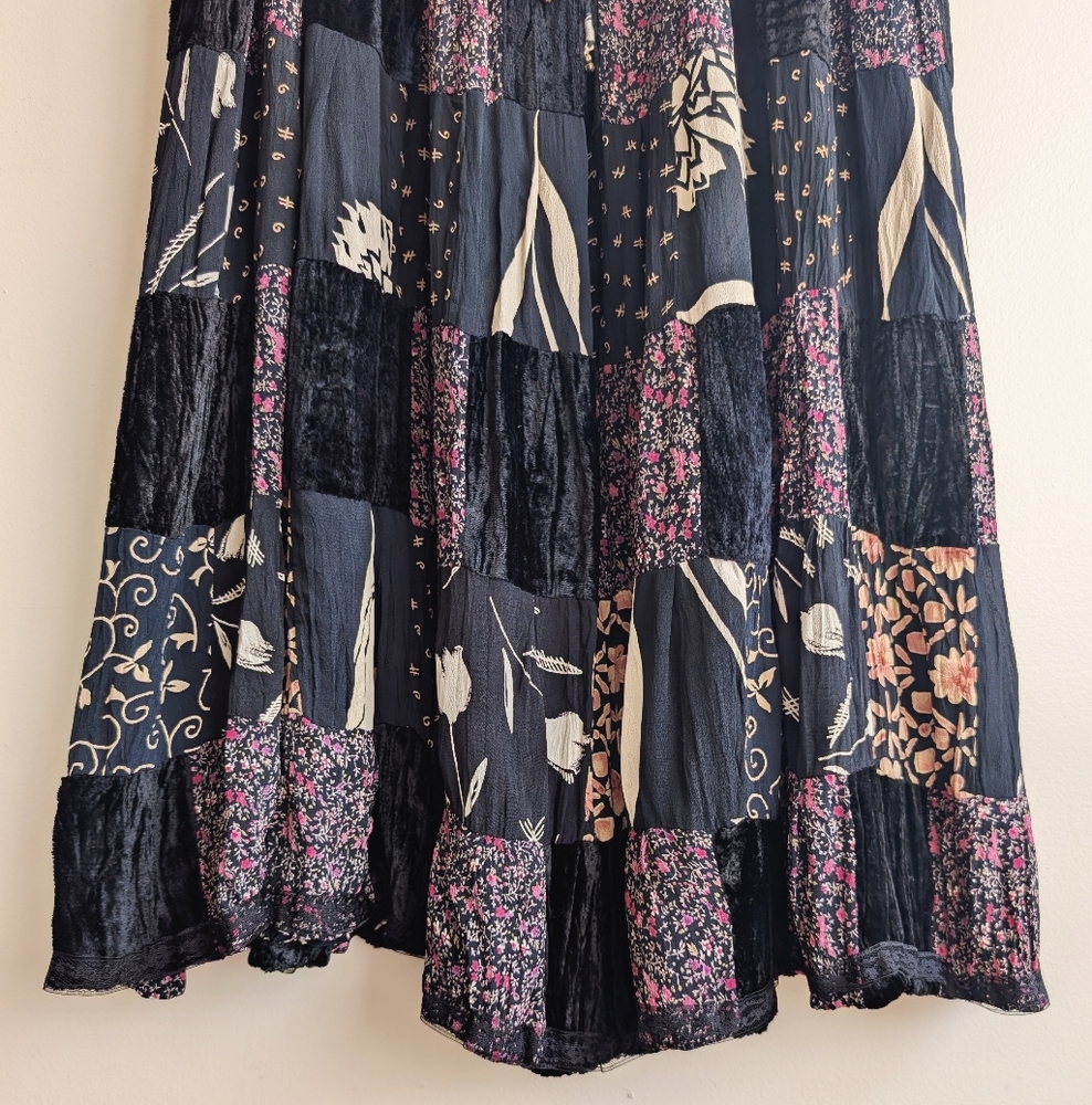 Vintage 90s Patchwork Broomstick Dark Floral Velvet Lace Trim Maxi Skirt Cottage - Picture 6 of 10